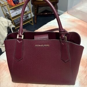 Michael Kors purse